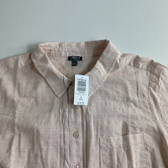 Torrid Textured‎ Woven Button Up Short Sleeve Blouse Size 2 (2X) 18-20 Pale Pink - Picture 4 of 8
